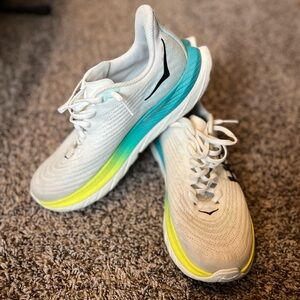 Hoka Mach 5